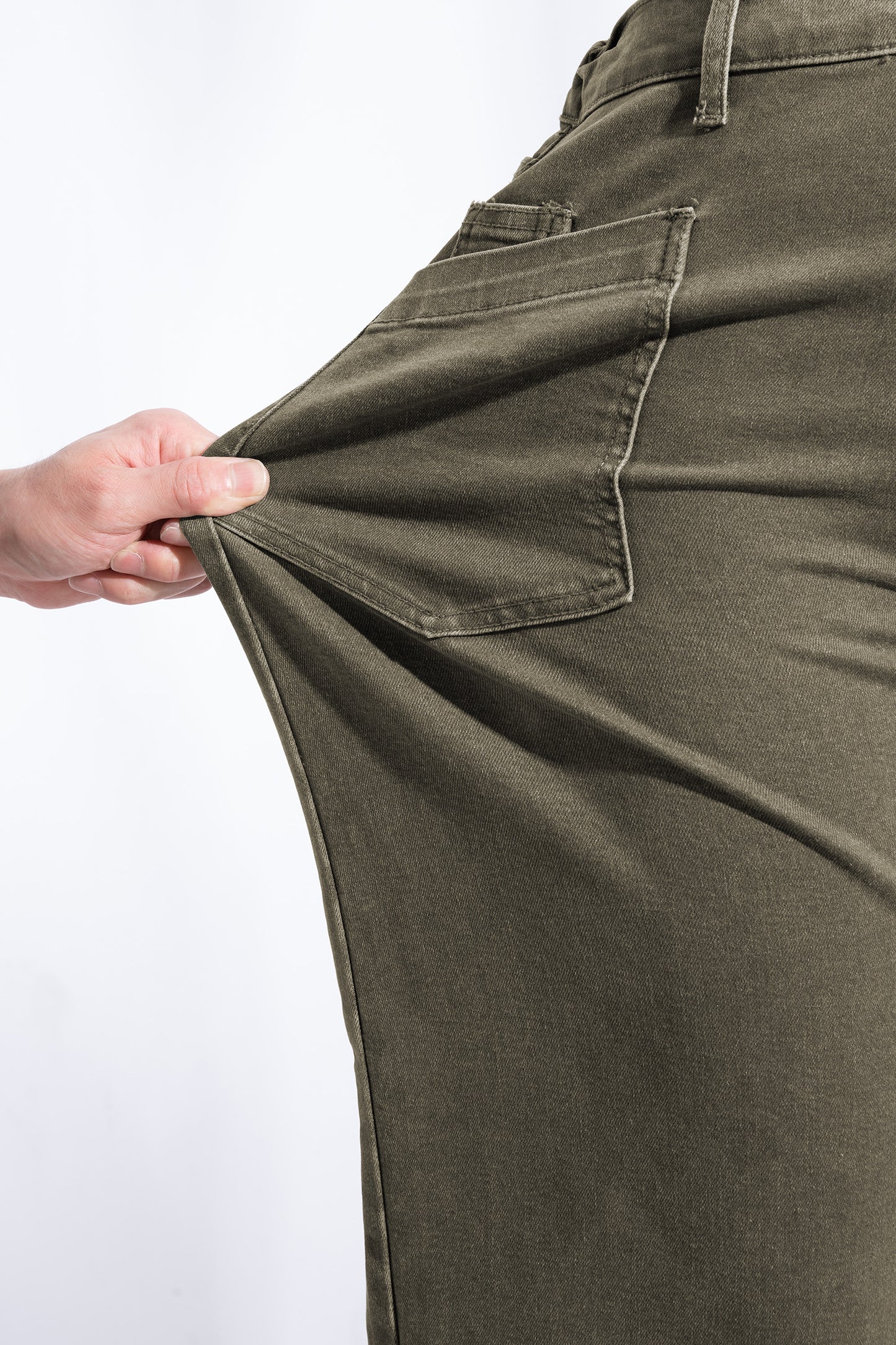 Four Leaf Clover Barrel Jeans